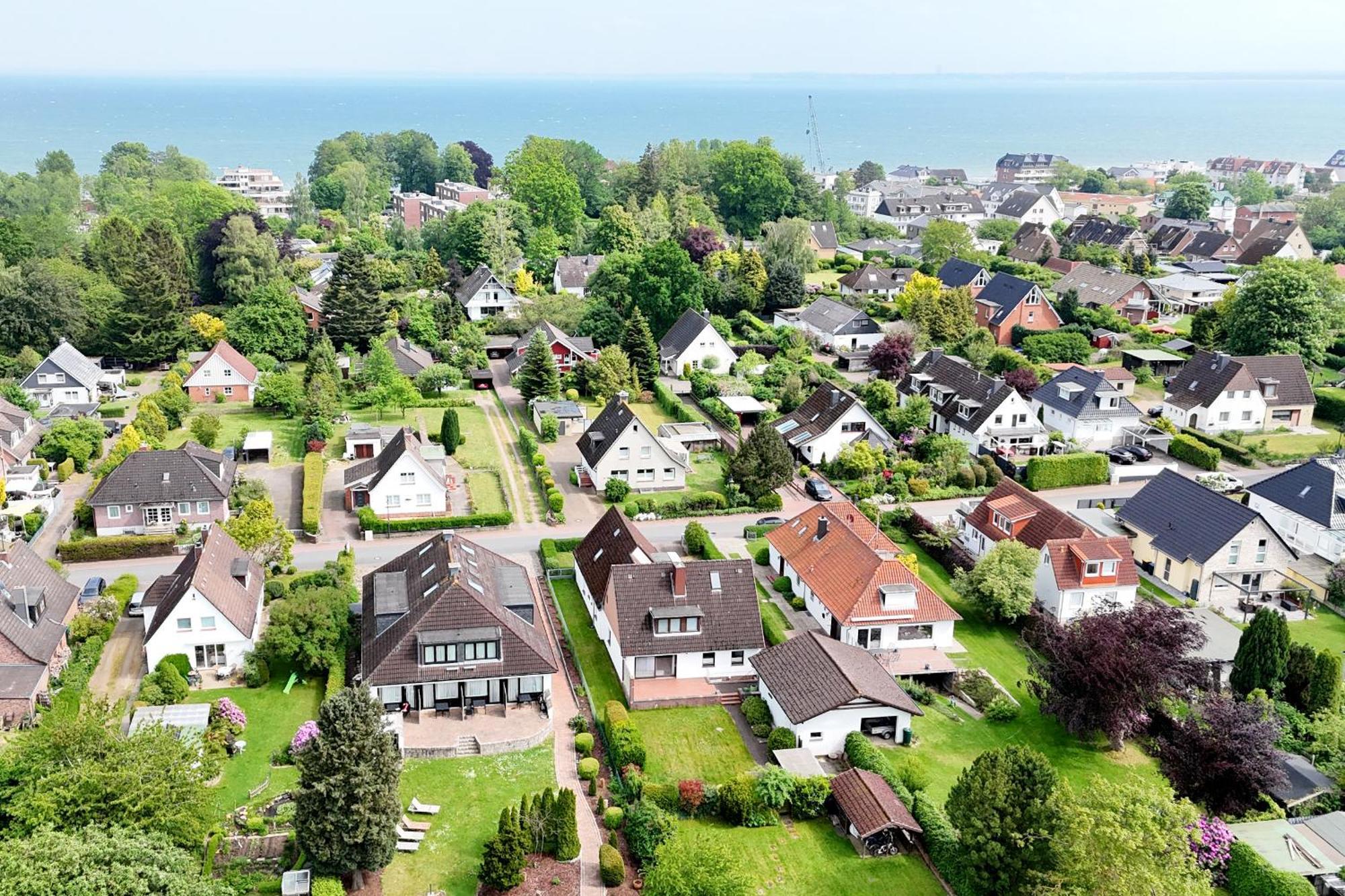 Hochwertige Ferienwohnung In Ruhiger Lage Mit Eigener Terrasse Und Parkplatz, Nur 7 Gehminuten Zum Strand Entfernt - Hoher Schlafkomfort Dank Boxspringbett Scharbeutz Exterior foto