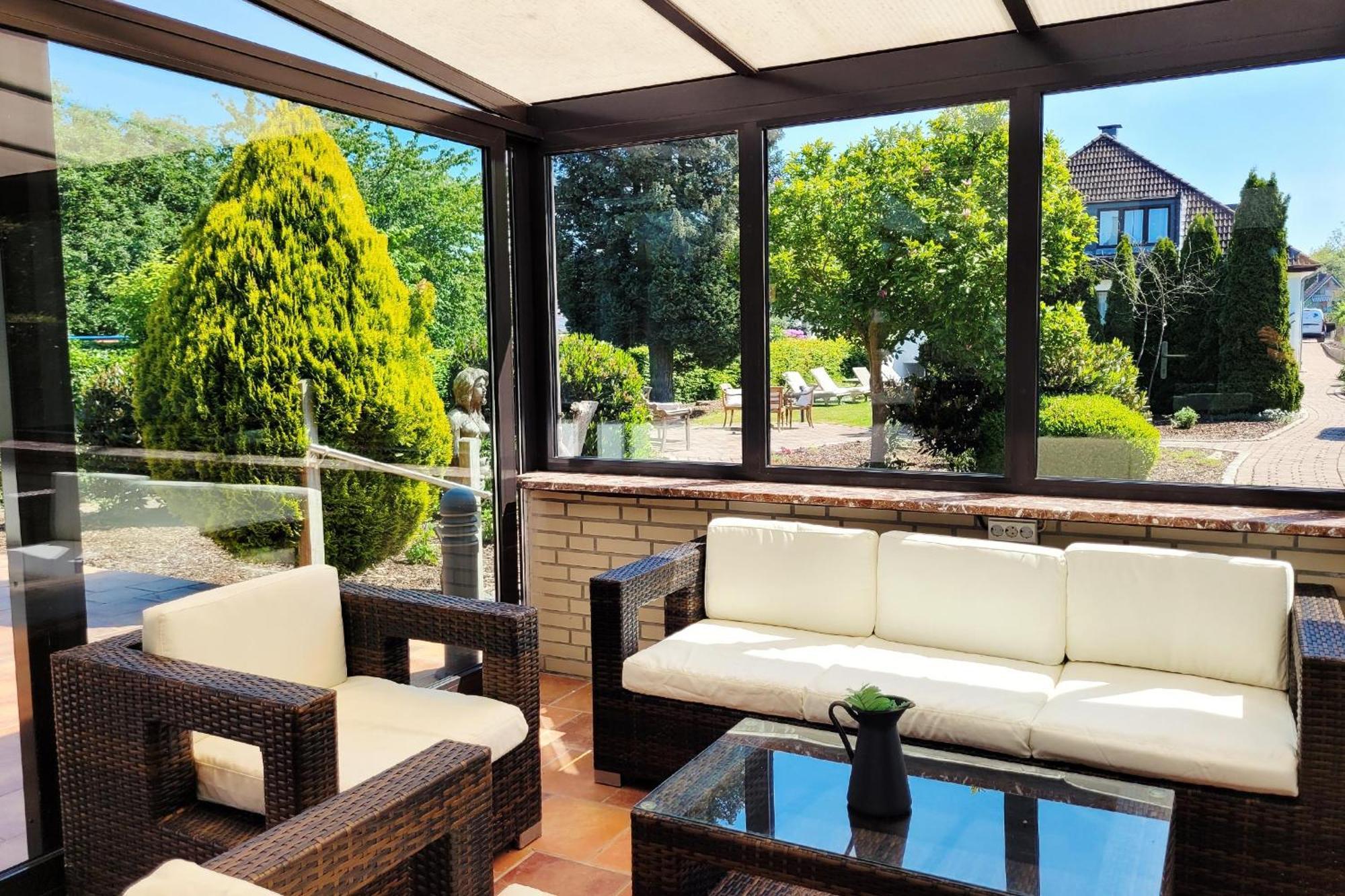 Hochwertige Ferienwohnung In Ruhiger Lage Mit Eigener Terrasse Und Parkplatz, Nur 7 Gehminuten Zum Strand Entfernt - Hoher Schlafkomfort Dank Boxspringbett Scharbeutz Exterior foto